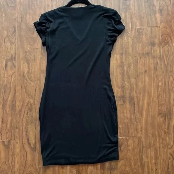 Little  Black Dress - Picture 8 of 8